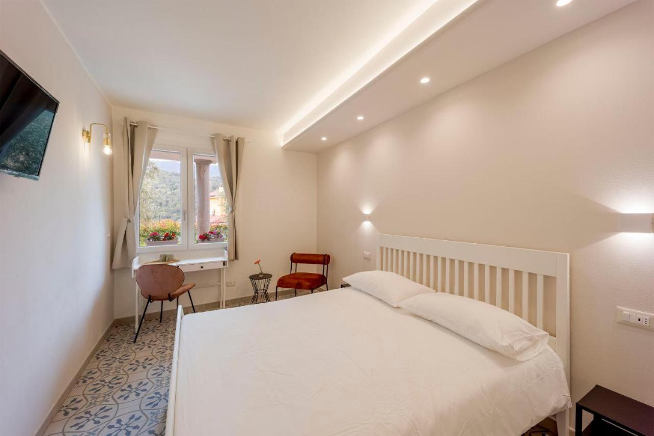 Gli Ulivi Rooms And Breakfast Marina dʼMarina dʼAndora Buitenkant foto